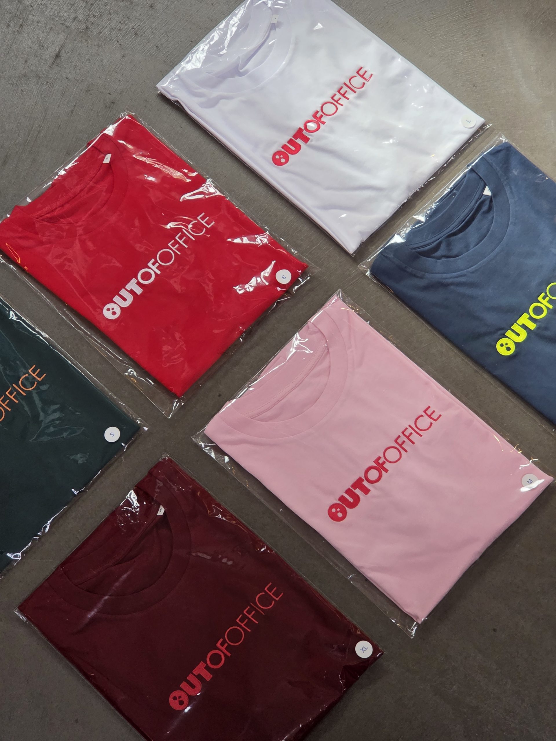 "Out Of Office" quand notre identité rencontre le textile - Photo