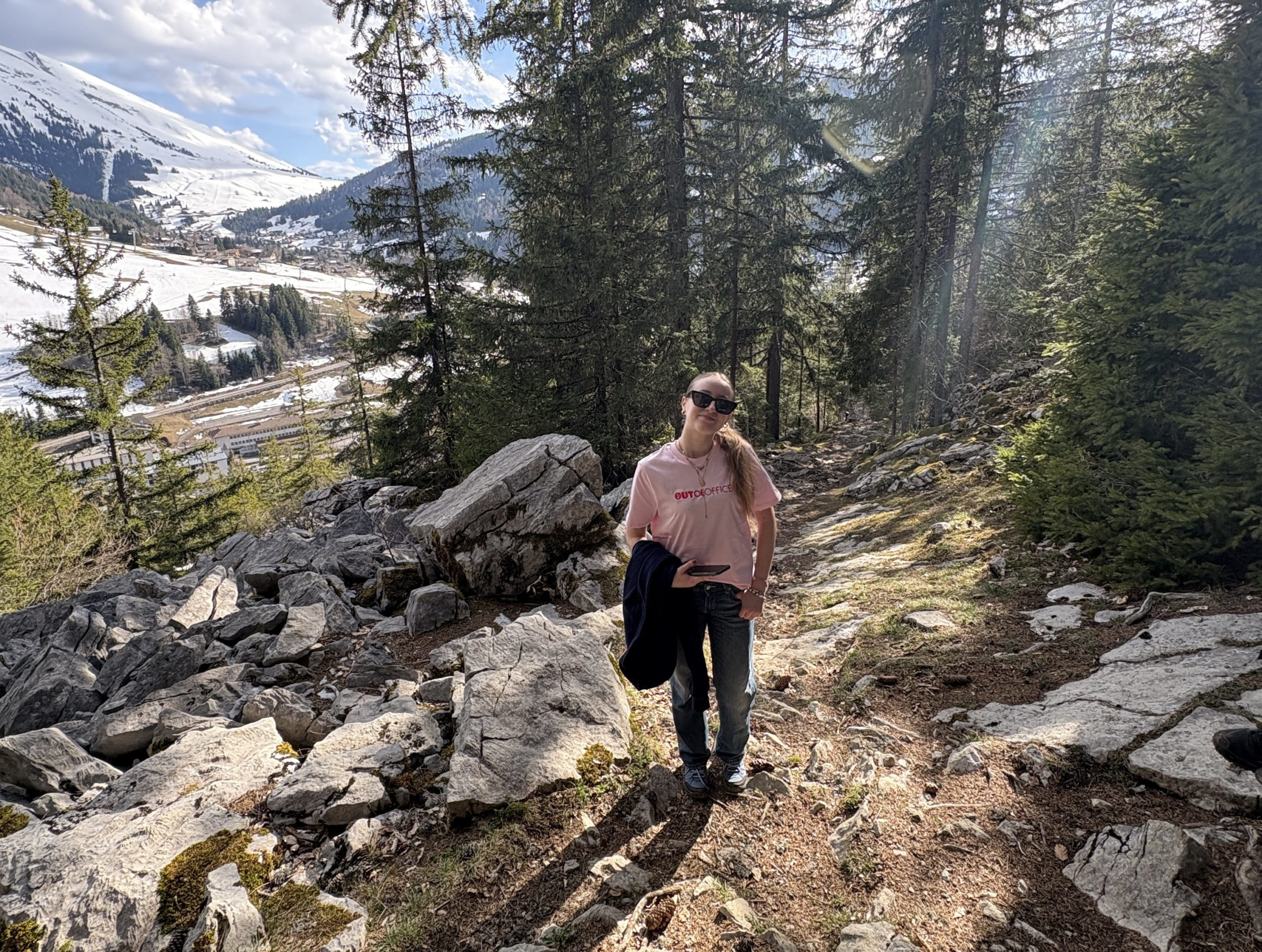"Out Of Office" quand notre identité rencontre le textile - Photo