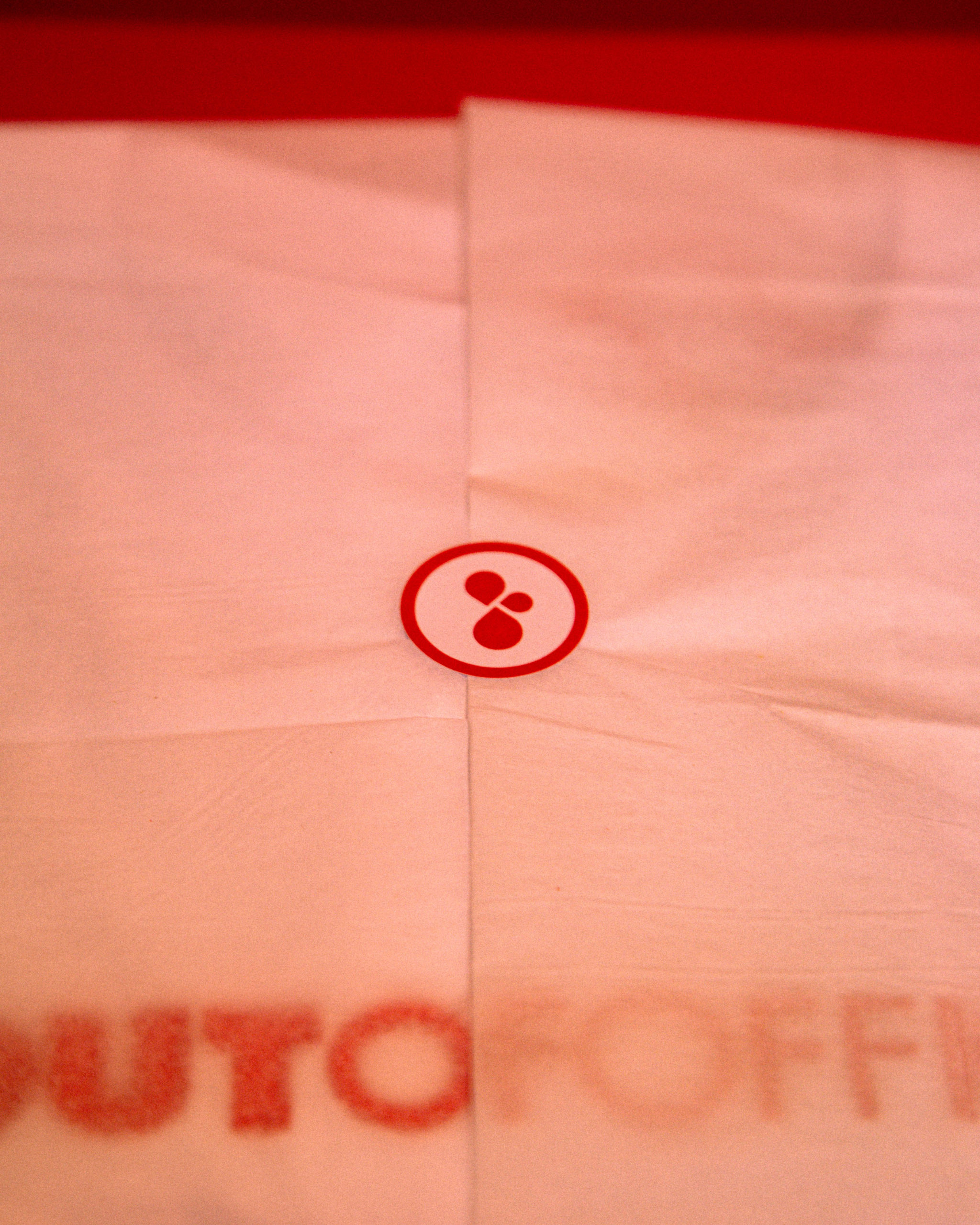 "Out Of Office" quand notre identité rencontre le textile - Photo