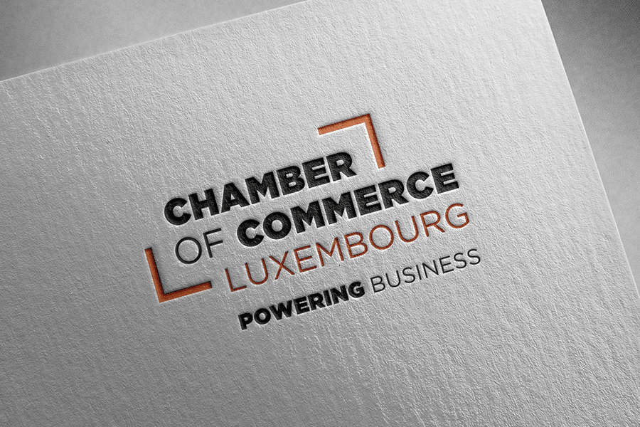 Logo de la Chambre de commerce du Luxembourg "Chamber of Commerce Luxembourg Powering Business"