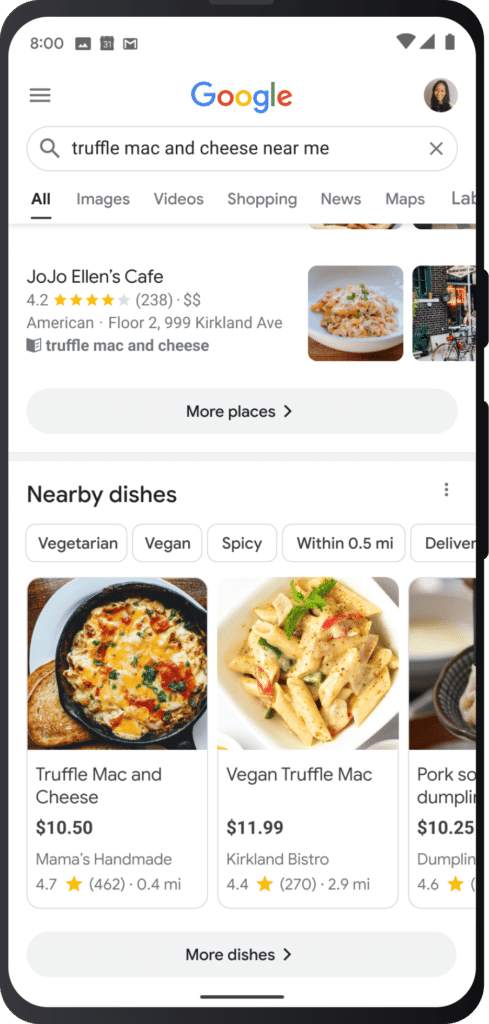 Recherche mobile listant des plats à proximité dont mac and cheese