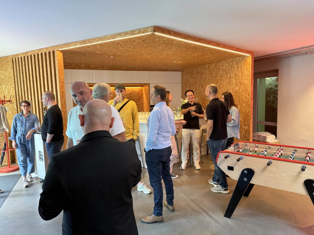 Moment de partage chez h2a entre agences de communication - Photo