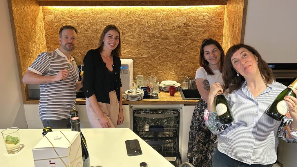 Moment de partage chez h2a entre agences de communication - Photo