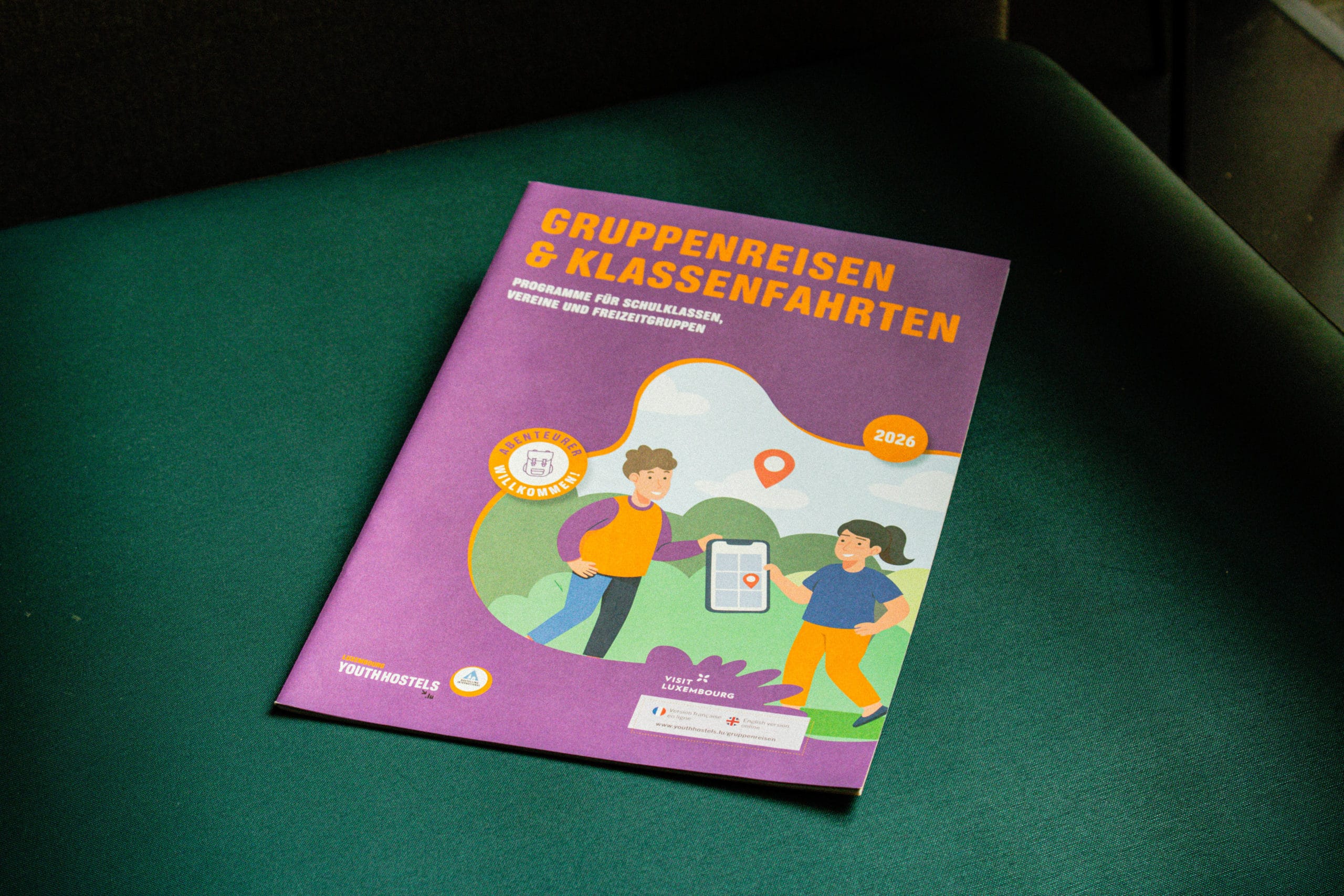 Couverture du catalogue 2026 de Luxembourg Youth Hostels dédié aux voyages en groupe, classes vertes et associations.