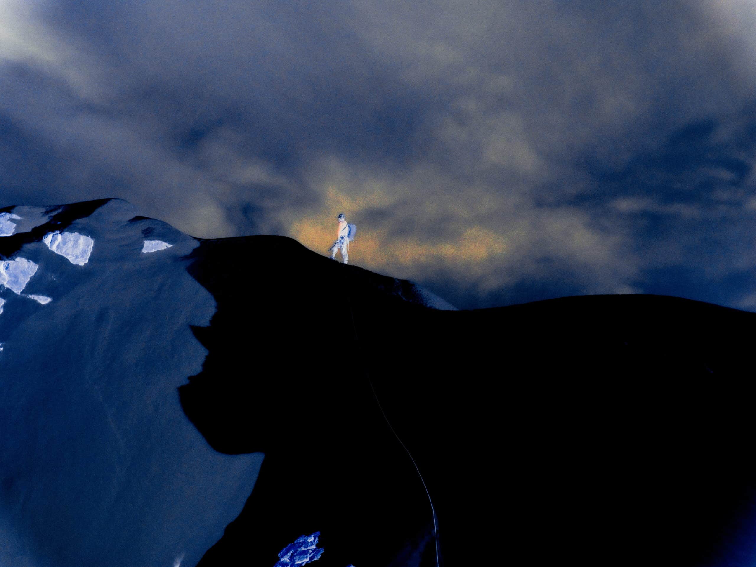Altitude - Photo